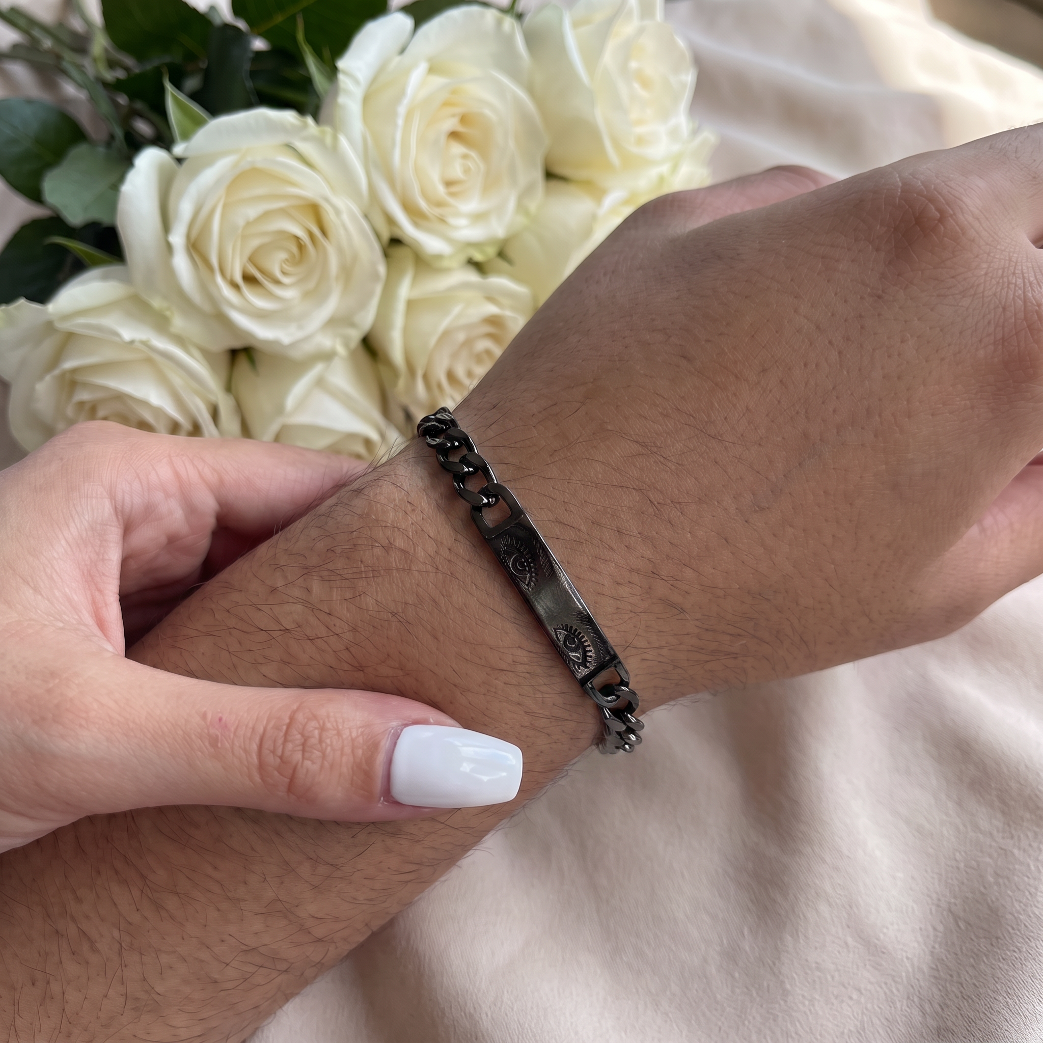 CUSTOM EYES ENGRAVABLE BRACELET